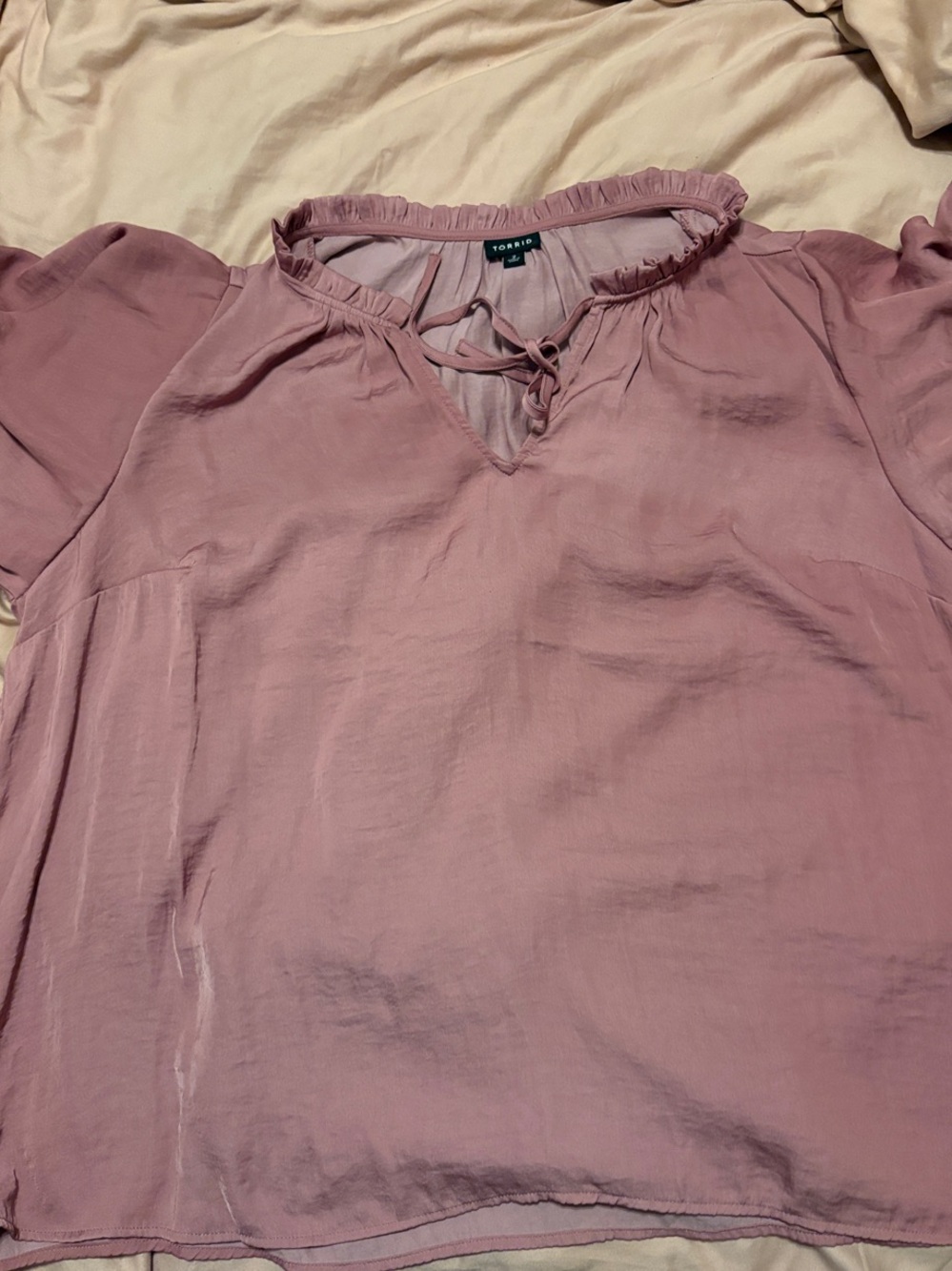 torrid Dusty Rose Ruffle Tie-Front Blouse size 2